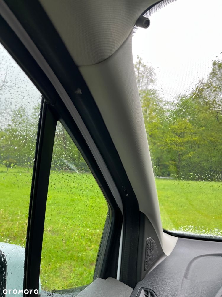Ford Tourneo Connect 1.5 EcoBlue Titanium - 19