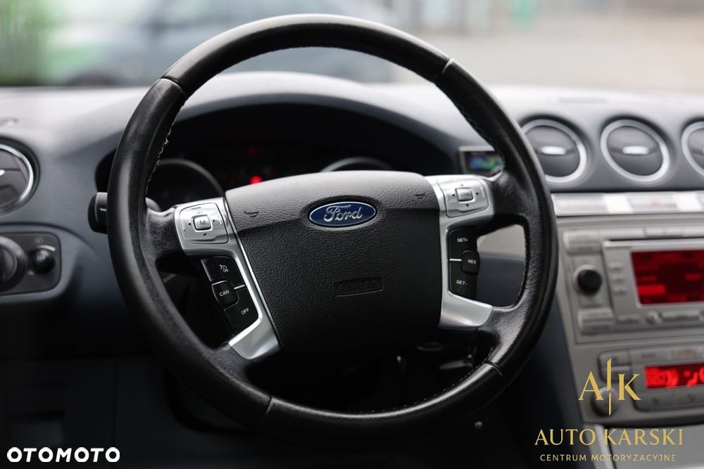 Ford S-Max - 18