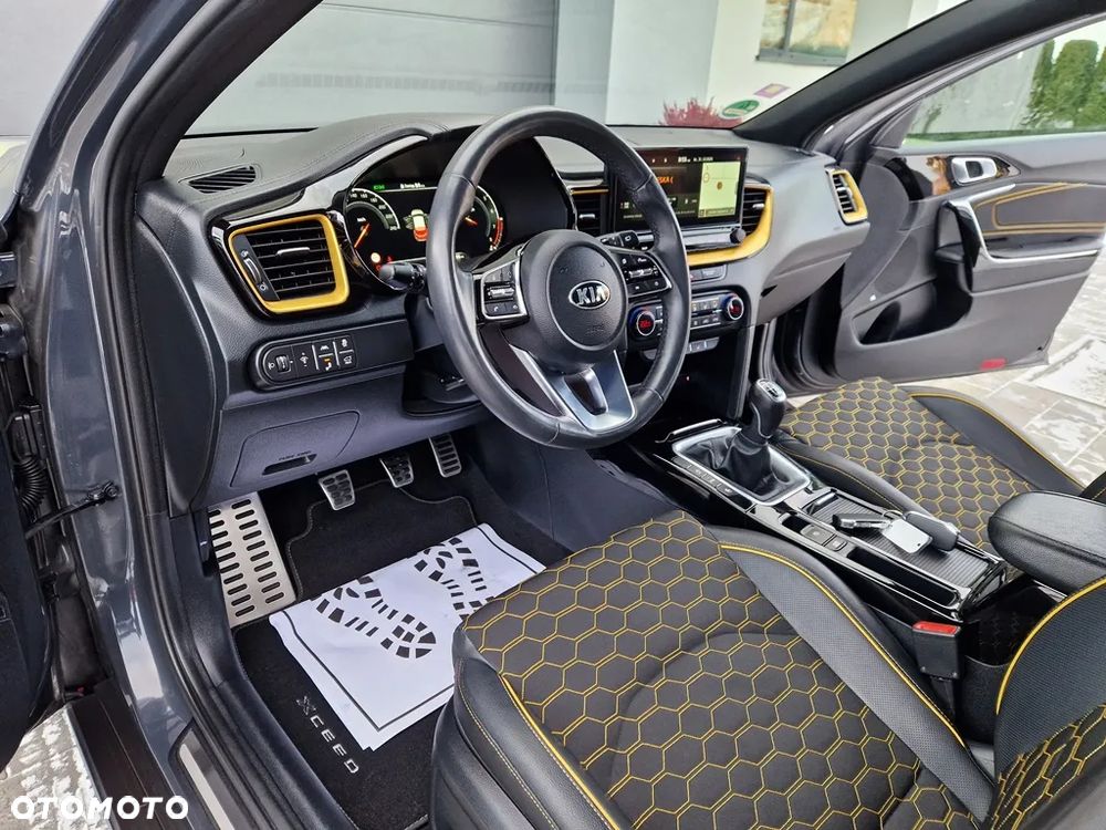 Kia XCeed 1.5 T-GDI OPF PLATINUM EDITION - 16