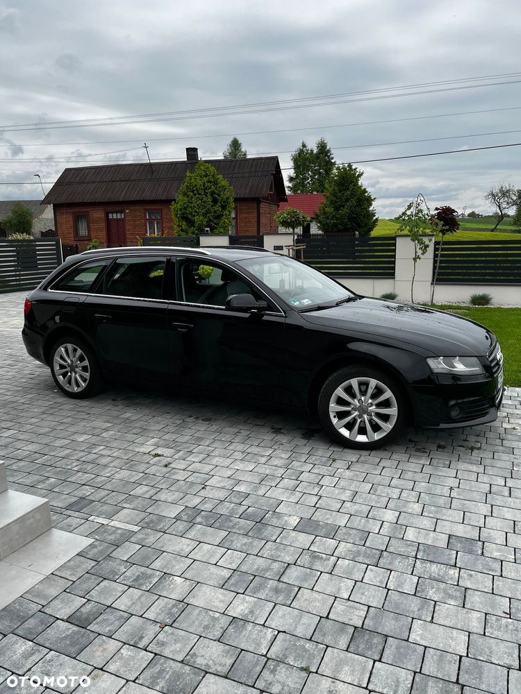 Audi A4 Avant - 1