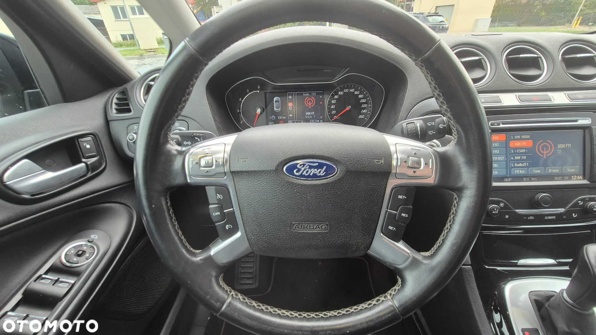 Ford S-Max 2.0 TDCi DPF Titanium - 17