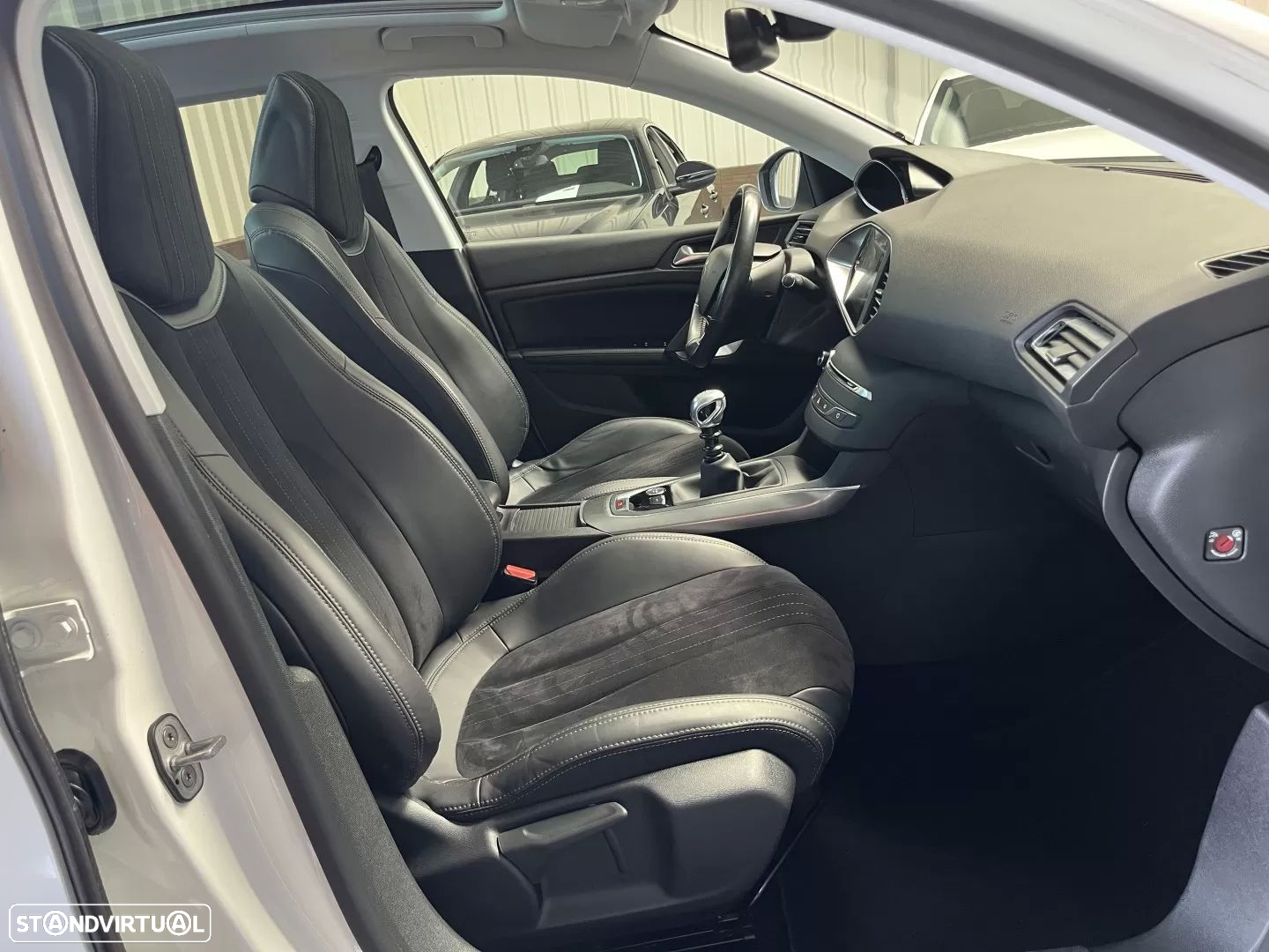 Peugeot 308 SW PureTech 110 Stop & Start Allure - 52