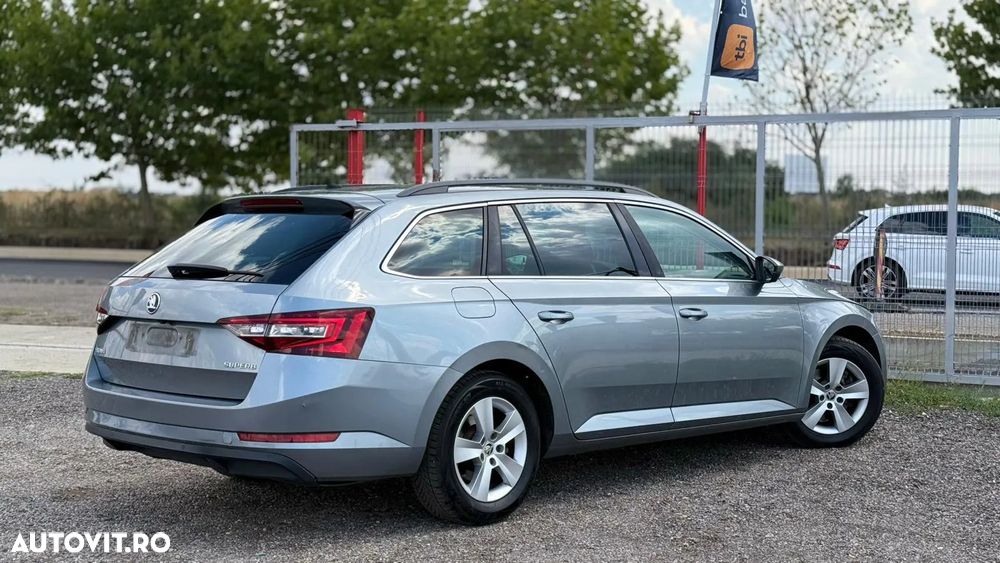 Skoda Superb 2.0 TDI DSG Style - 5