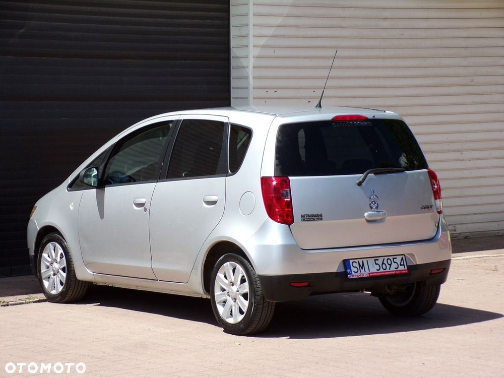 Mitsubishi Colt - 12