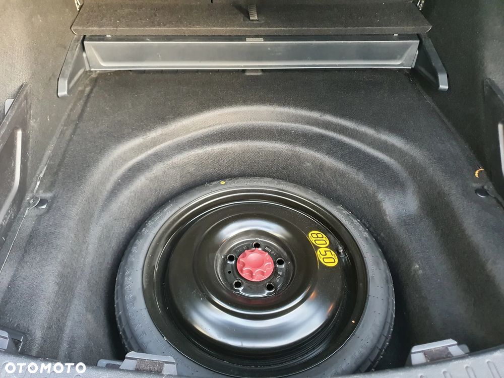 Toyota Corolla - 22