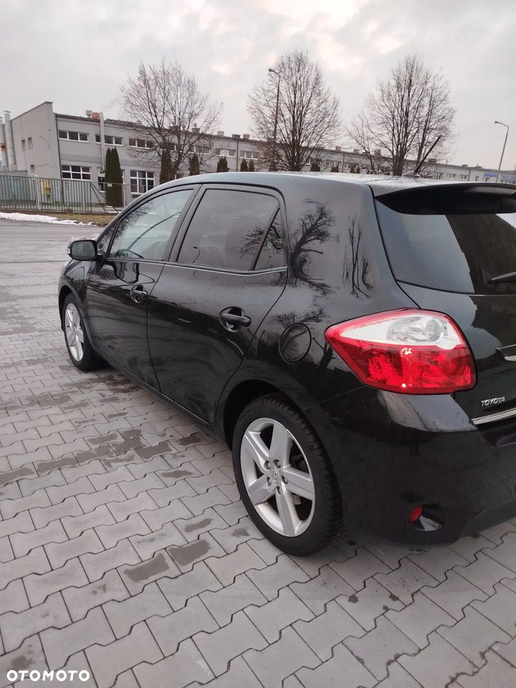 Toyota Auris 2.0 D-4D - 14