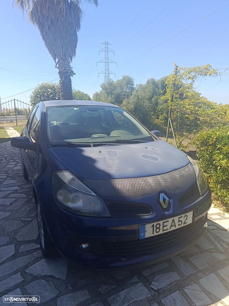 Renault Clio 1.2 16V Dynamique - 1