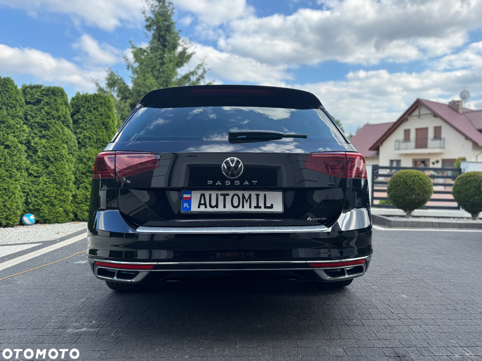 Volkswagen Passat Variant 2.0 TDI SCR DSG 4Motion Elegance - 11