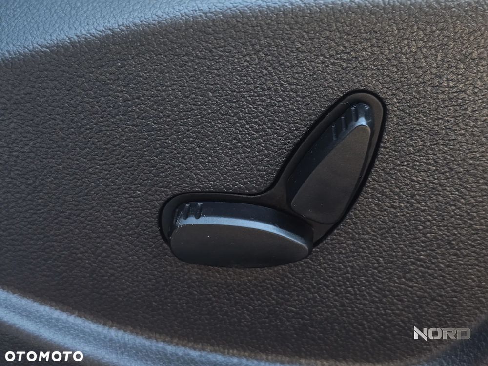 Ford C-MAX 1.0 EcoBoost Titanium ASS - 22
