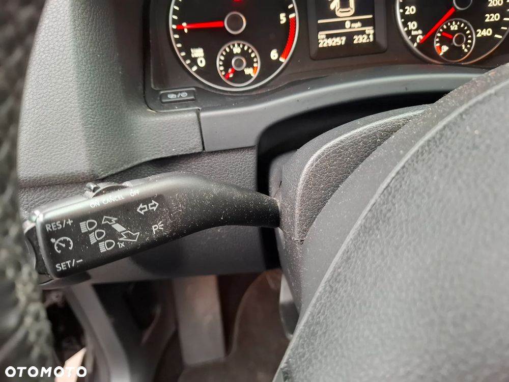 Volkswagen Golf Plus - 15