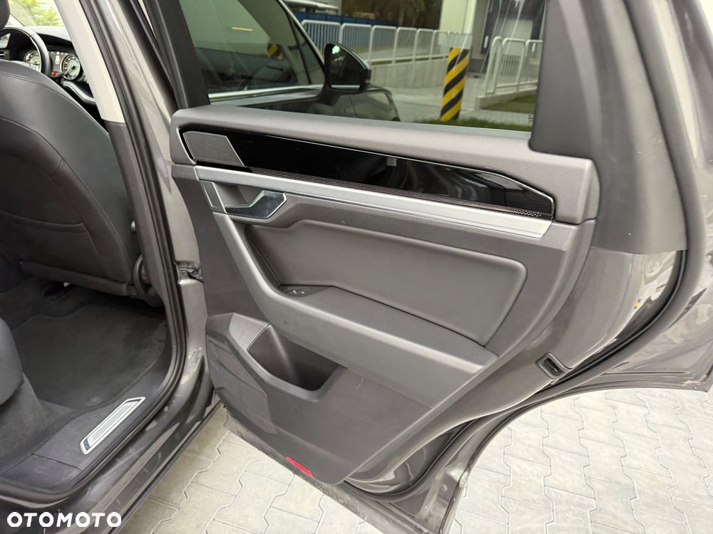 Volkswagen Touareg 3.0 V6 TDI SCR 4Mot - 21