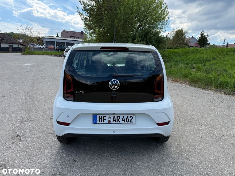 Volkswagen up! Active - 7