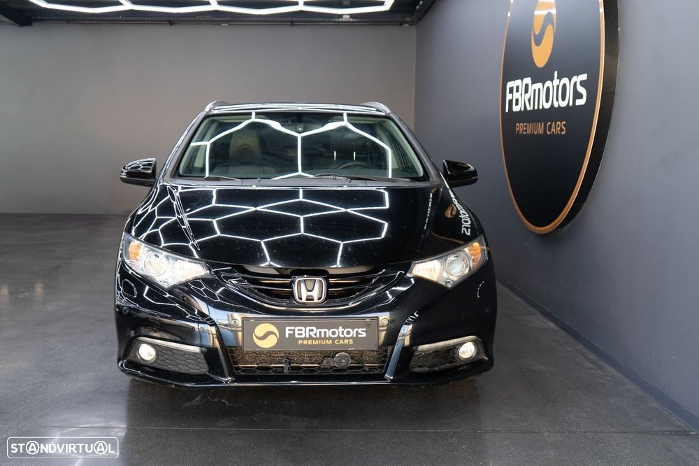 Honda Civic Tourer 1.6 i-DTEC Comfort Navi — fotografia 3
