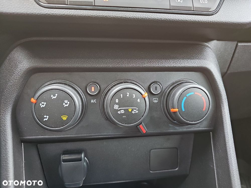 Dacia Sandero 1.0 TCe Essential - 13