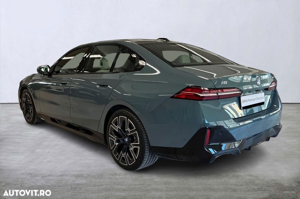 BMW i5 eDrive40 - 5