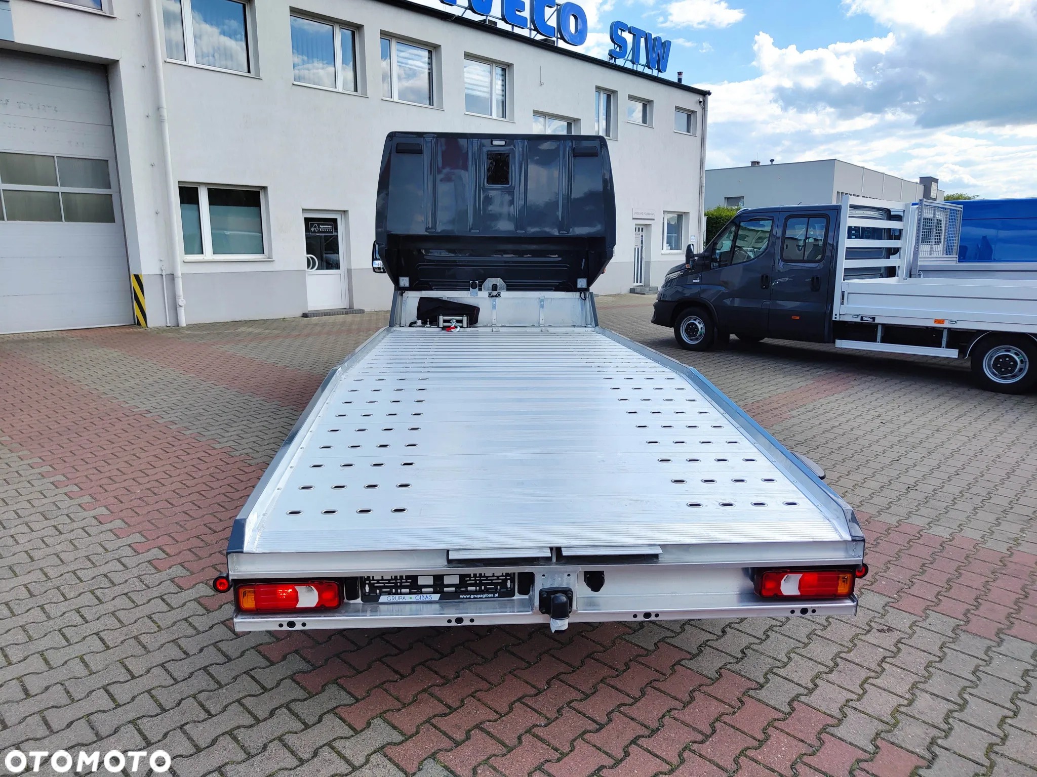 Iveco Daily Autolaweta od ręki ! VDI z kabiną sypialną - 11