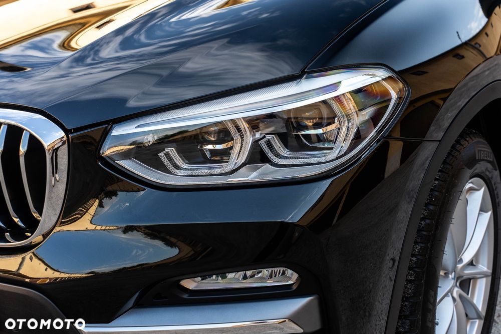 BMW X3 xDrive20d Luxury Line - 10