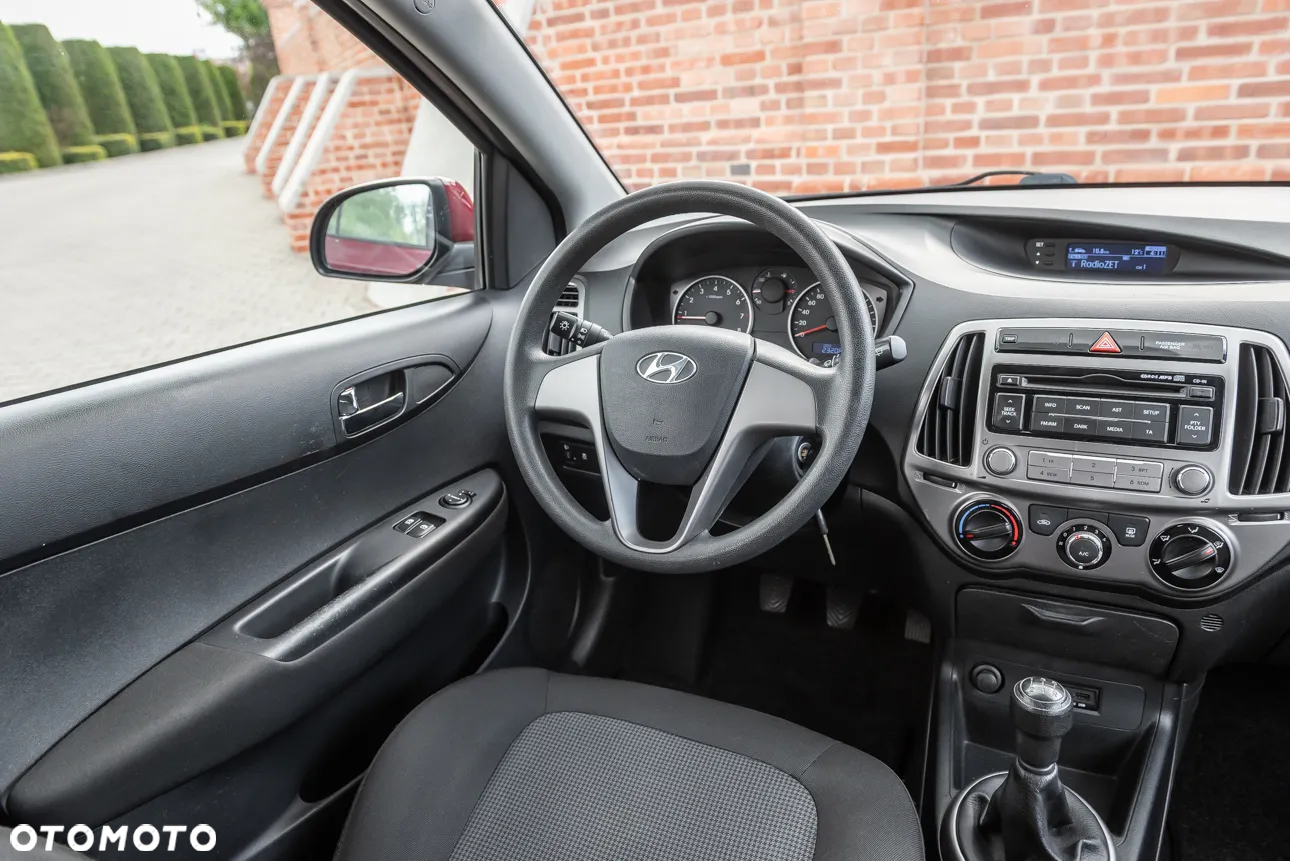 Hyundai i20 - 20