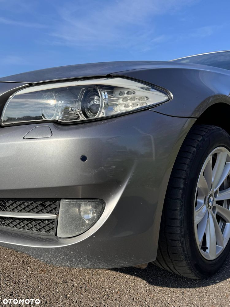 BMW 5 Series 2011 photo 5