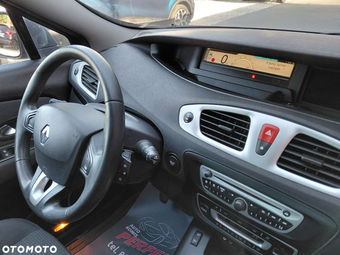 Renault Scenic - 16
