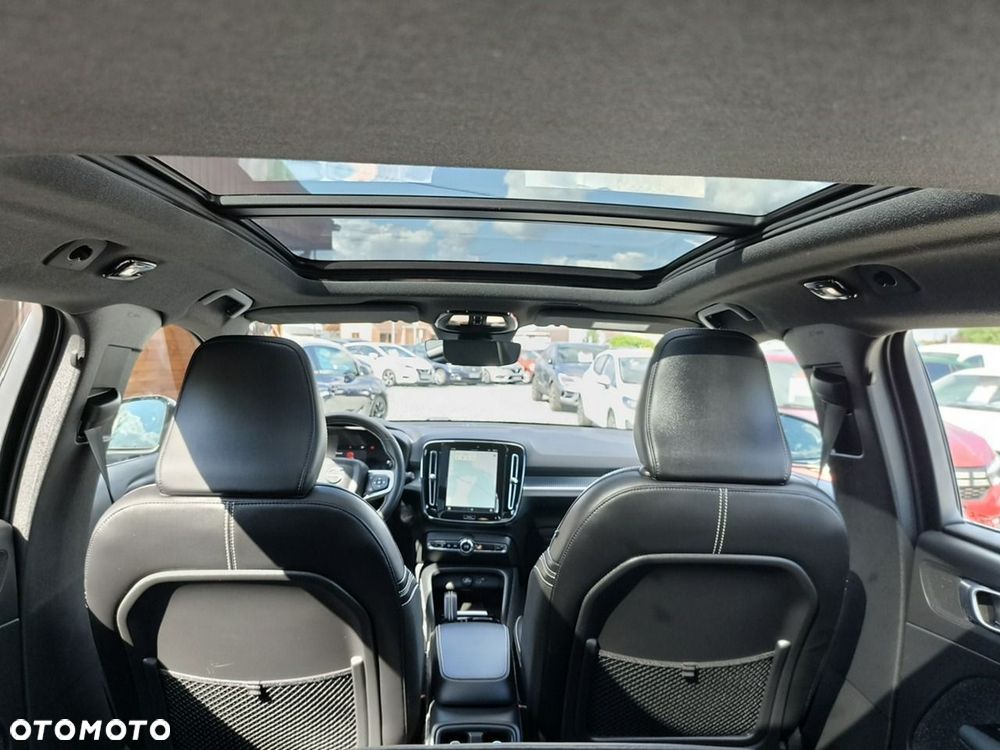 Volvo XC 40 82kWh Recharge Twin AWD Plus - 19
