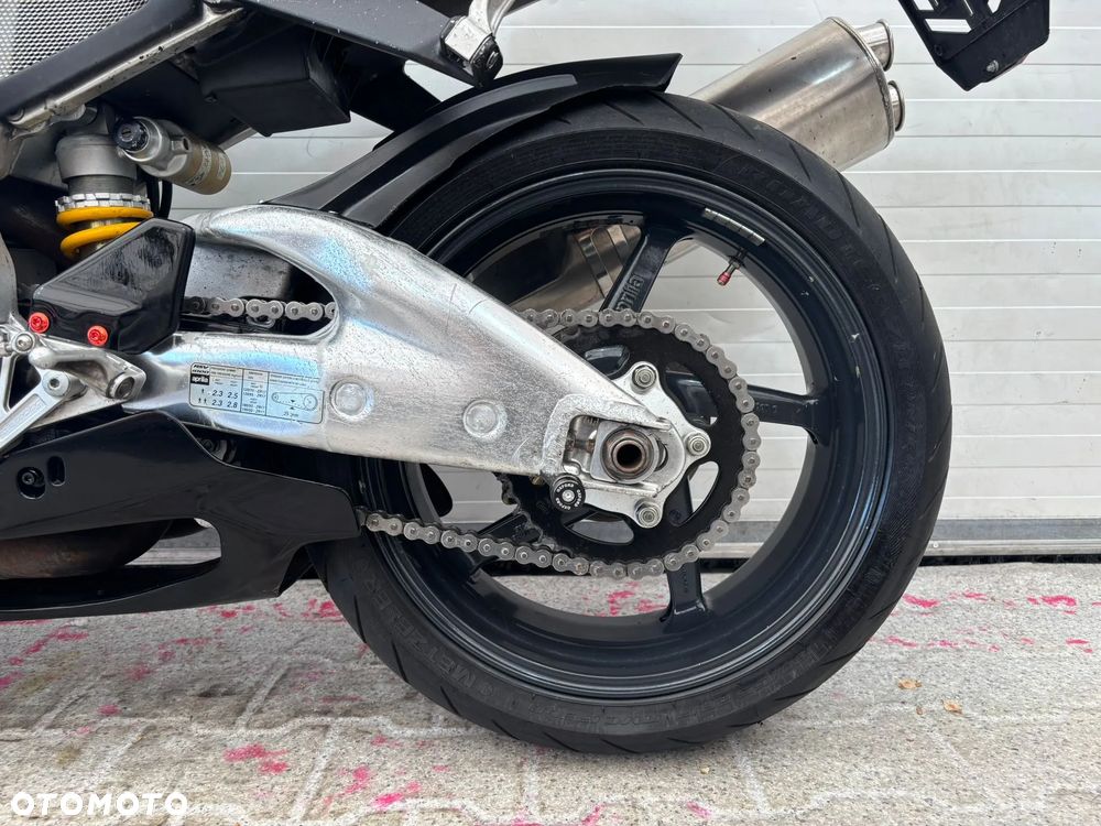 Aprilia RSV - 23