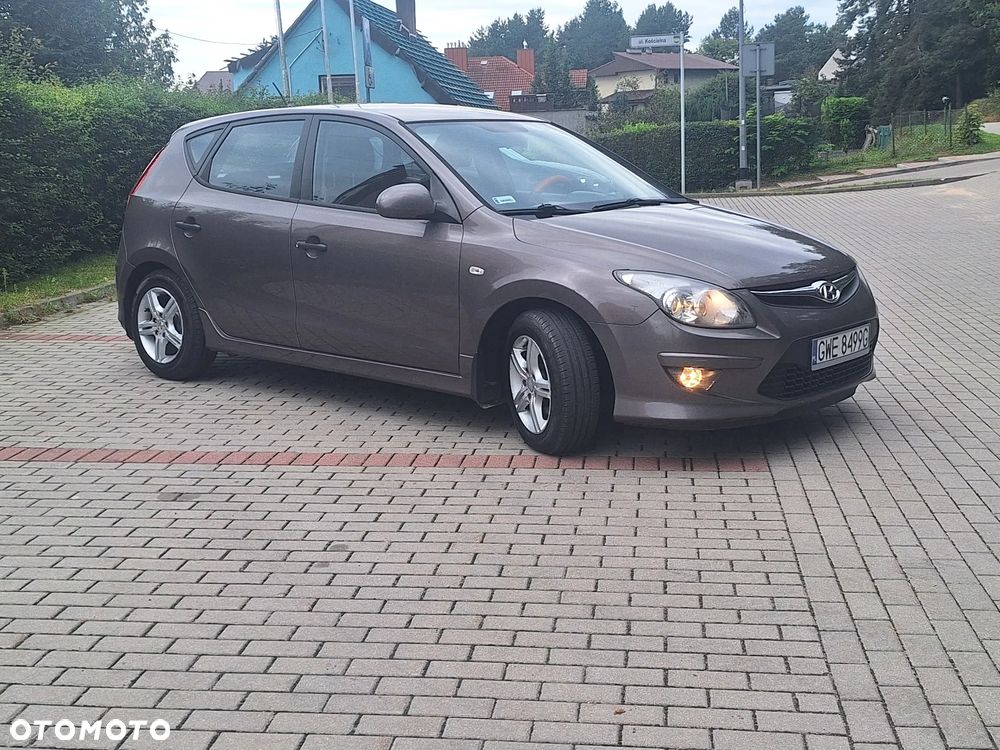 Hyundai I30 2011 photo 2