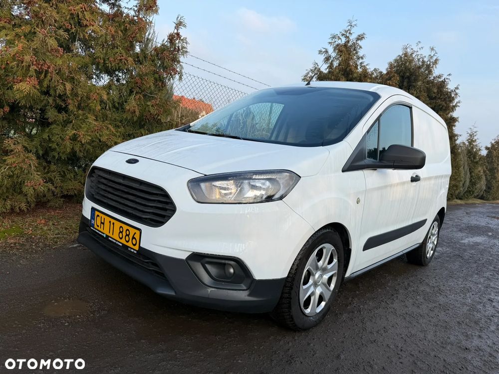 Ford Transit Courier - 1