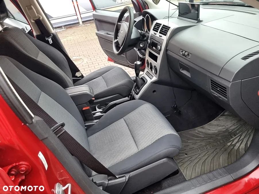 Dodge Caliber 1.8 SE - 7