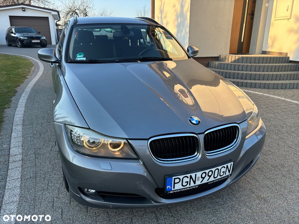 BMW Seria 3 318d DPF Edition Lifestyle - 28