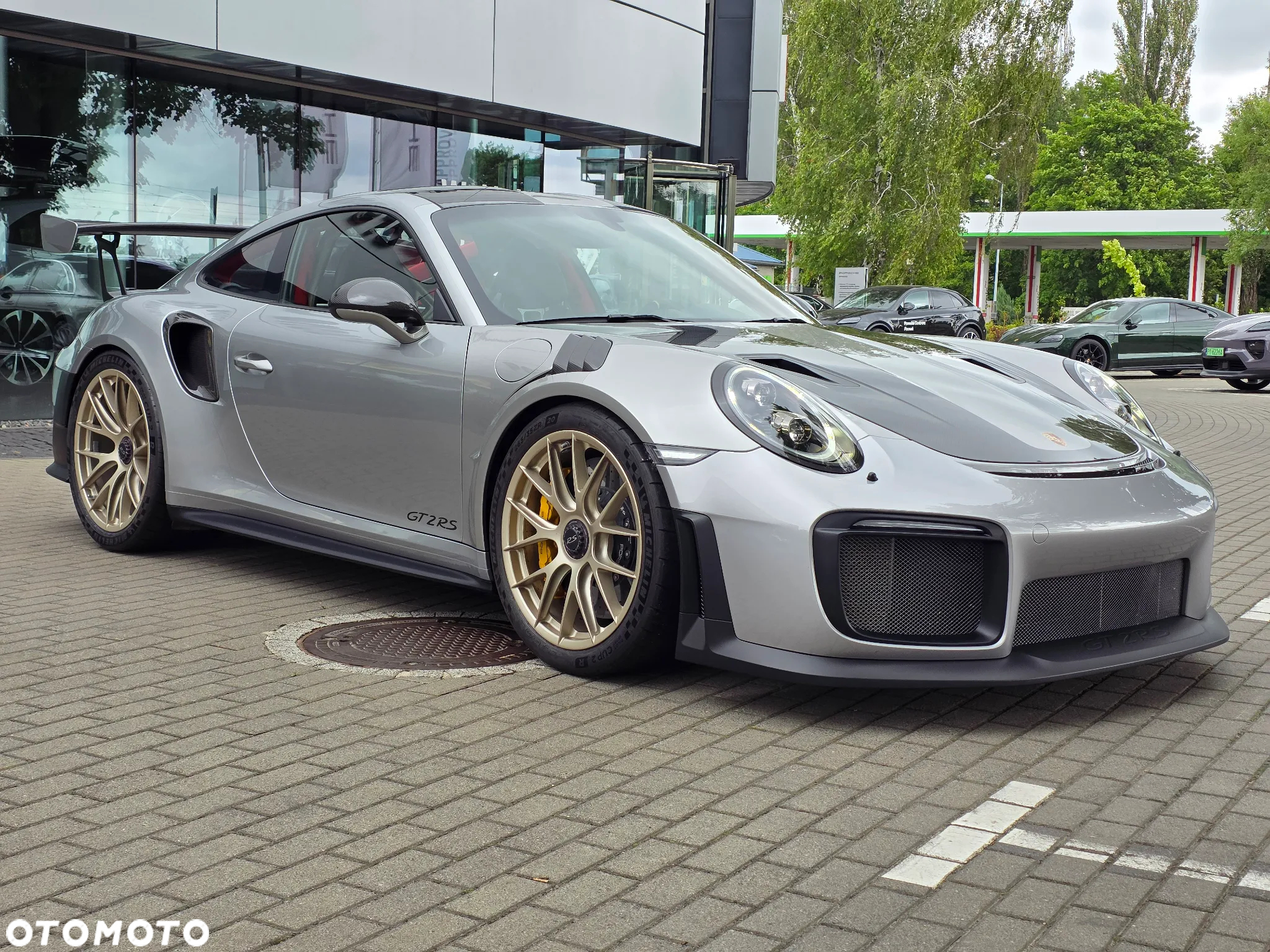 Porsche 911 GT2 RS - 6