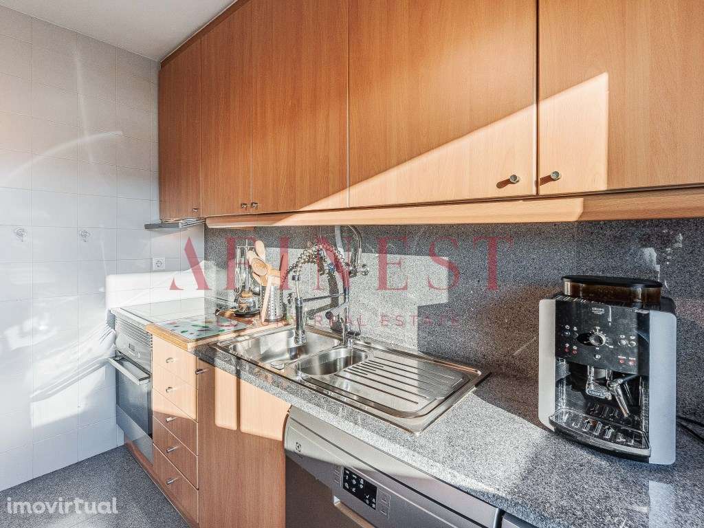 APARTAMENTO T2 EM ALFRAGIDE COM GARAGEM - Grande imagem: 4/43