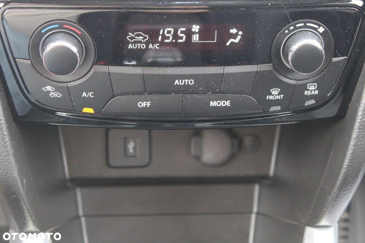 Suzuki Vitara 1.6 Premium 2WD - 24