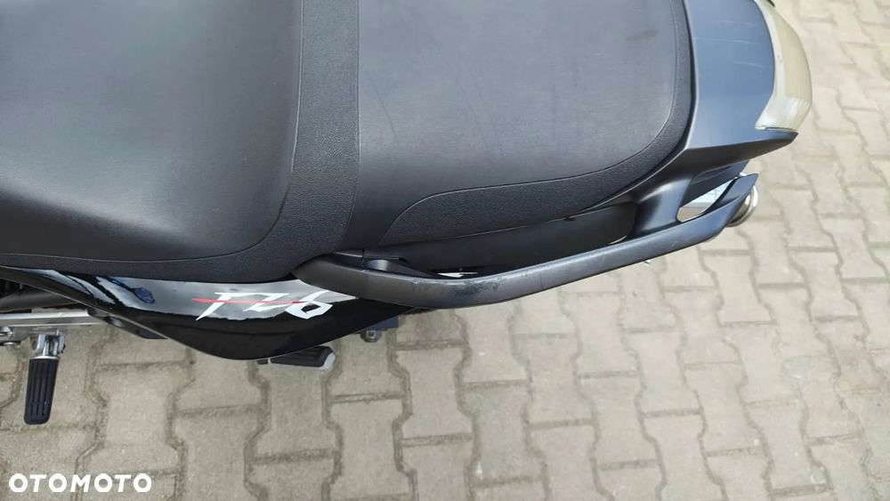 Yamaha FZ6 - 4