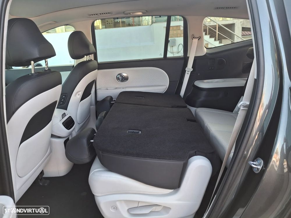 Hyundai Ioniq 9 110.3 kWh Calligraphy - 16
