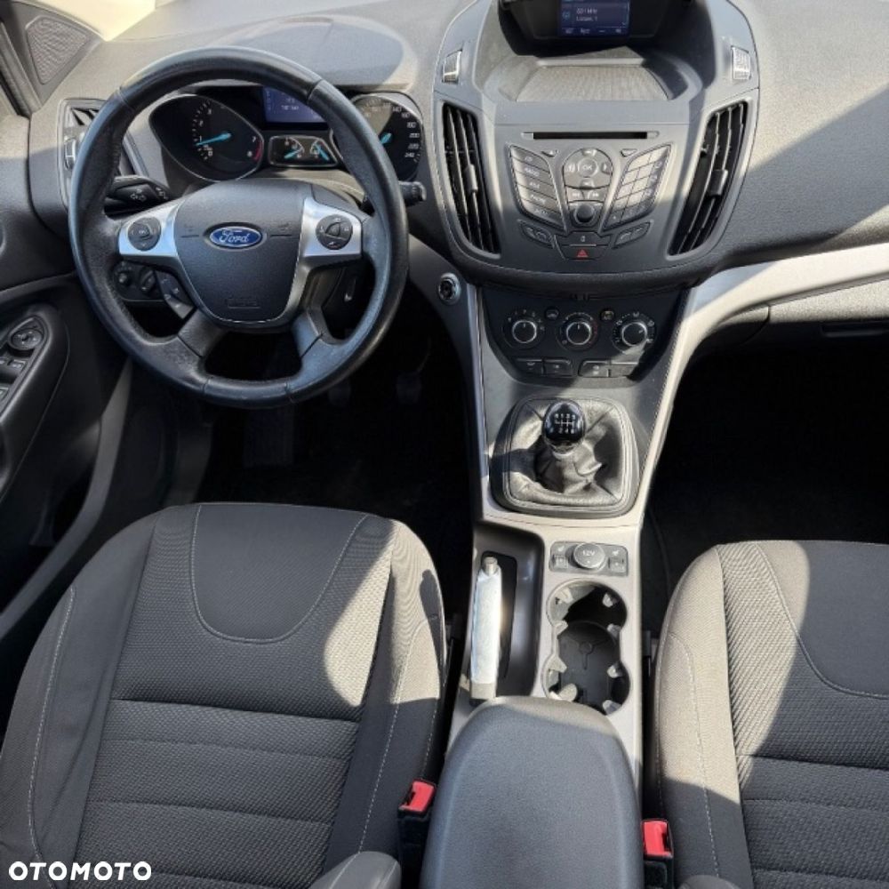 Ford Kuga 1.5 EcoBoost 2x4 Titanium - 29