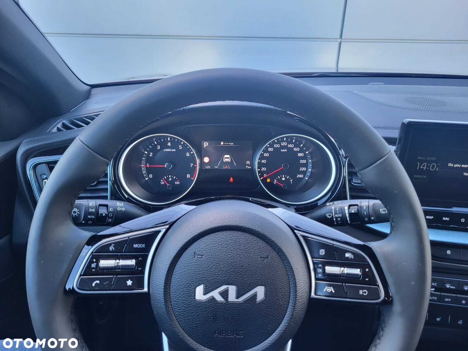 Kia XCeed - 15