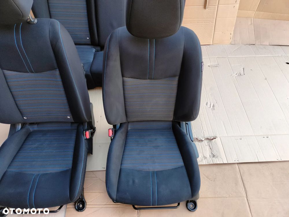 NISSAN LEAF II ZE1 2019 FOTELE KANAPA TYŁ - 3