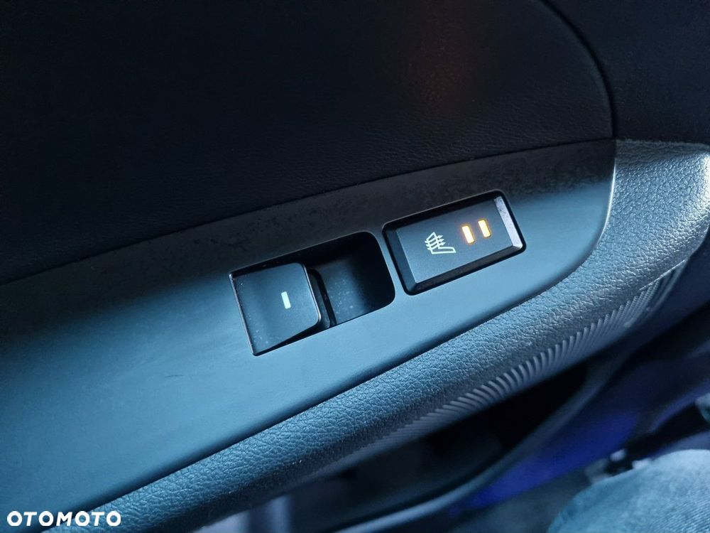 Hyundai Tucson blue 1.7 CRDi 2WD Style - 21