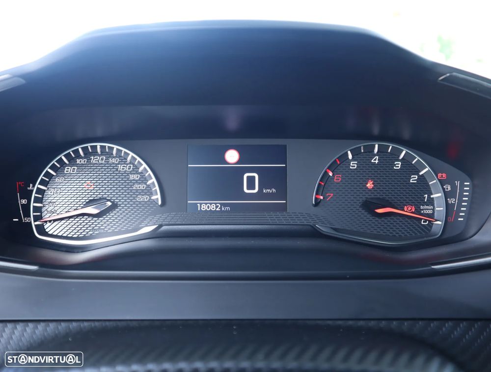 Peugeot 2008 1.2 PureTech Style - 32
