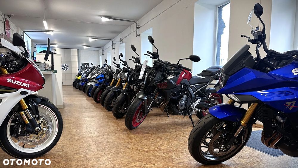 Suzuki V-STROM - 12