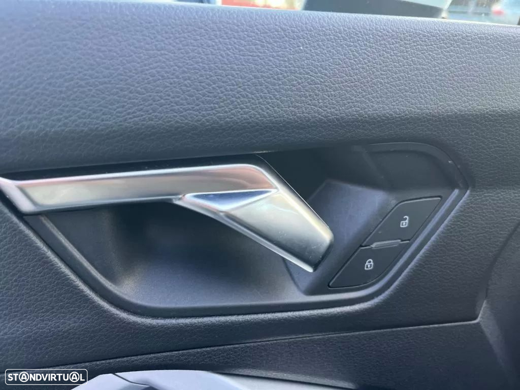 Audi Q3 Sportback 45 TFSIe S tronic - 28