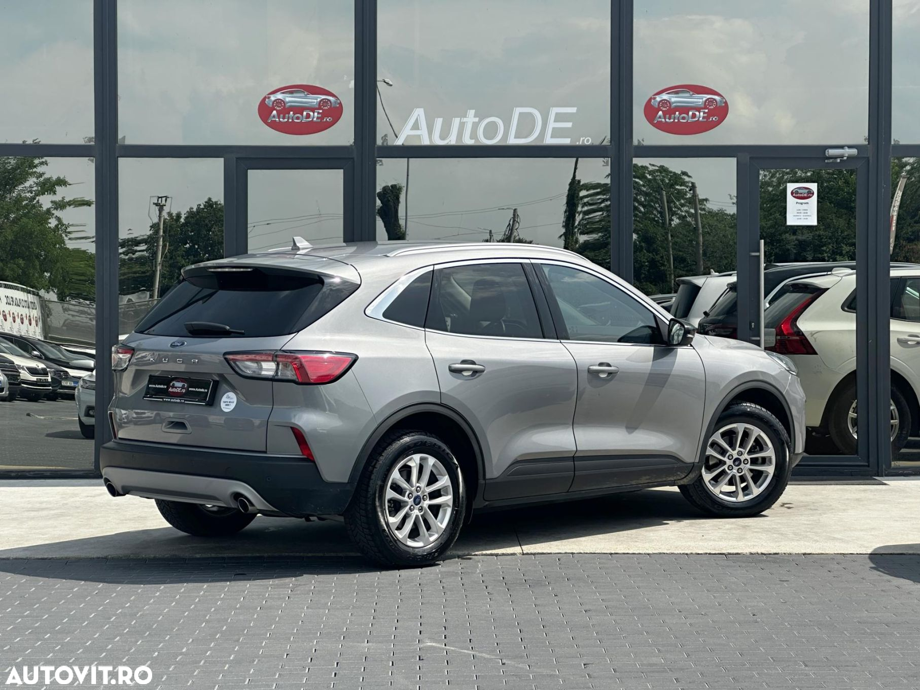 Ford Kuga - 3