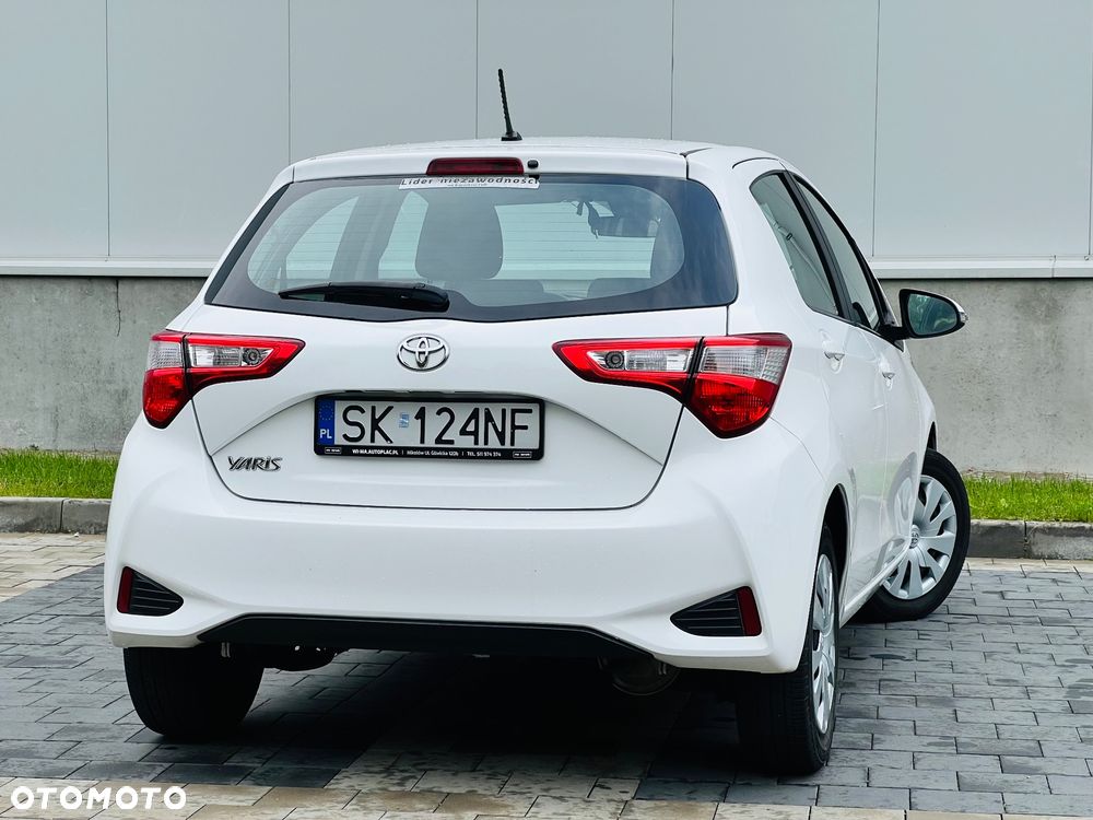 Toyota Yaris 1.0 Active EU6 - 18