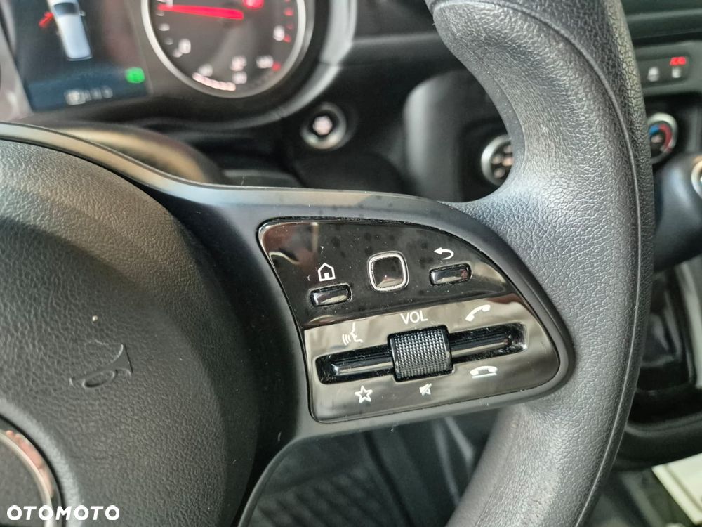 Mercedes-Benz Citan 110 CDi / AVANTGARDE / UNIKATOWY / 1 WŁ. / BEZWYPADKOWY / NISKI PRZEBIEG / AUTOMAT / KAMERA COFANIA / APPLE CARPLAY + ANDROID AUTO / HAK / RELINGI DACHOWE / EURO 6 - 28