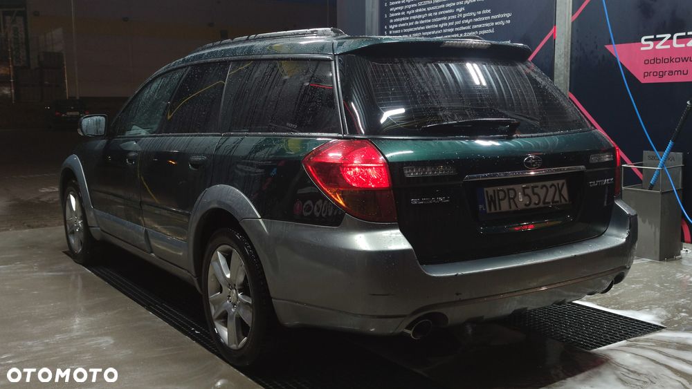 Subaru Outback 3.0R Automatik - 22