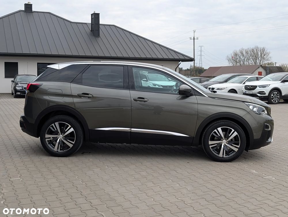Peugeot 3008 PureTech 130 Stop & Start GPF Allure - 17
