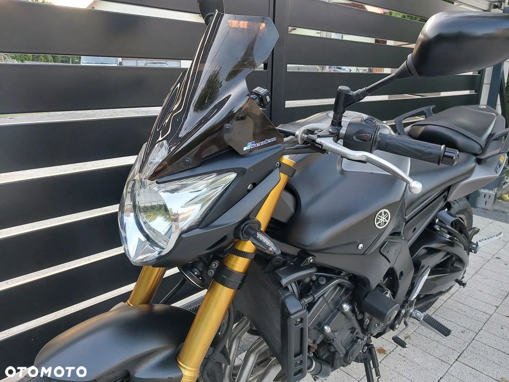 Yamaha FZ8 - 8