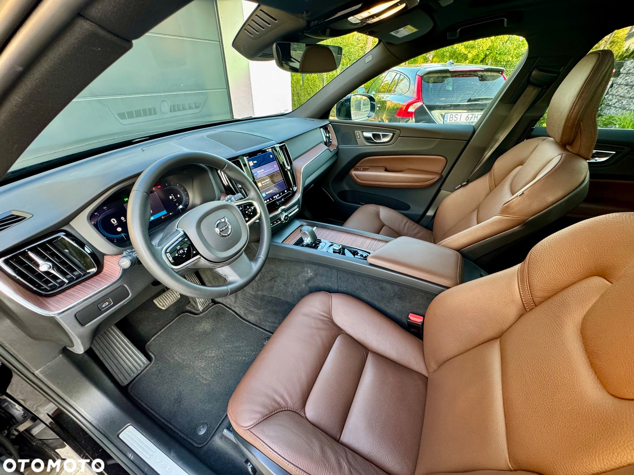 Volvo XC 60 B5 B AWD Plus Bright - 24