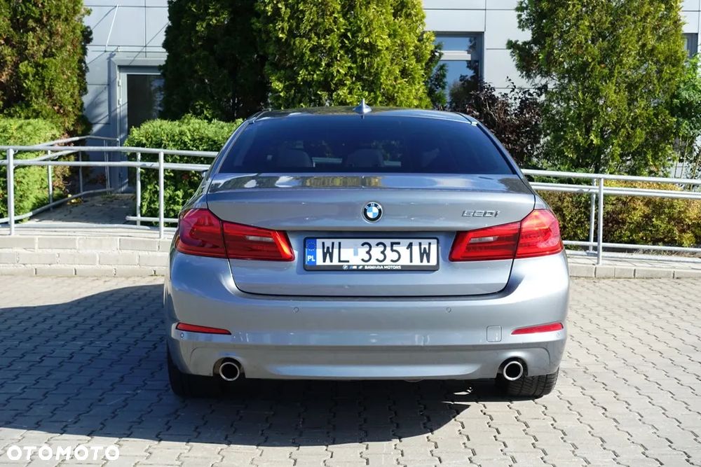 BMW Seria 5 520i GPF - 3